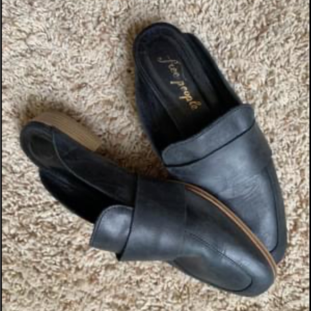 Free people Womens black leather mules SOLD